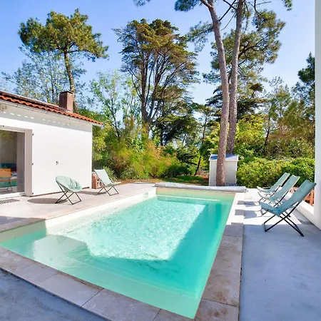 Piscine & Acces A La Reserve De La Belle-henriette Holiday home L'Aiguillon-sur-Mer