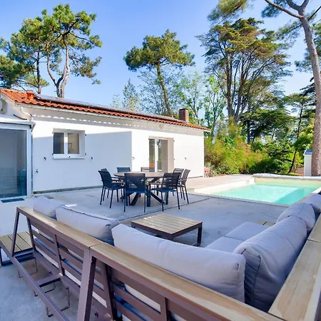 Piscine & Acces A La Reserve De La Belle-henriette * L'Aiguillon-sur-Mer