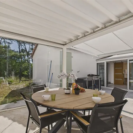 Piscine & Acces A La Reserve De La Belle-henriette Holiday home