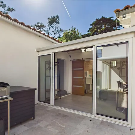 Piscine & Acces A La Reserve De La Belle-henriette Holiday home