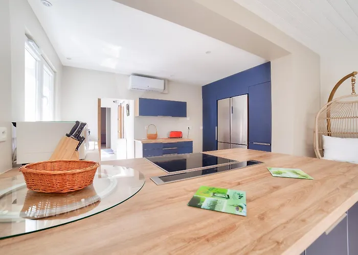 Piscine&accès à La Réserve De La Belle-henriette Casa vacanze *