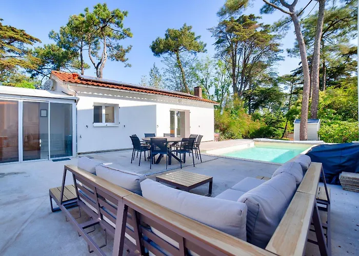 Piscine&accès à La Réserve De La Belle-henriette * LʼAiguillon-sur-Mer