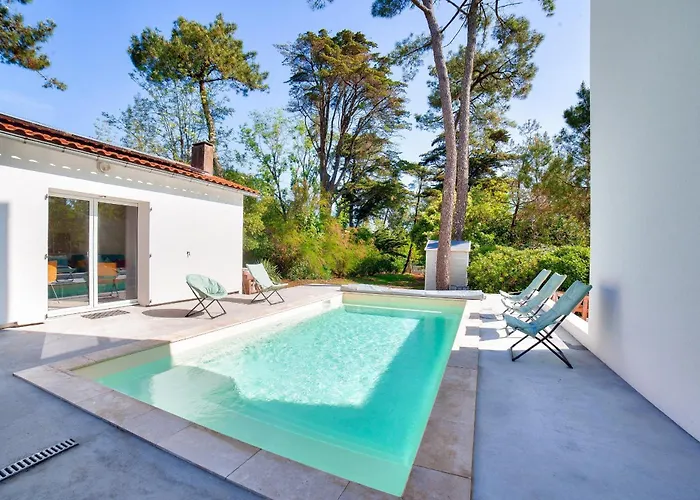 Piscine&accès à La Réserve De La Belle-henriette * LʼAiguillon-sur-Mer